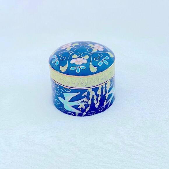Vtg Chinese Cloisonné Pill Box Trinket Box Asian Art Jewelry Flower Bird - Picture 1 of 7